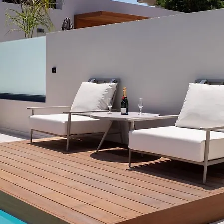 Kallithea Luxury -demeter-