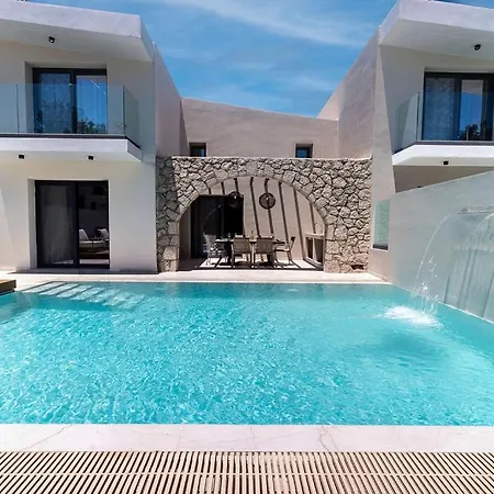 Kallithea Luxury -demeter-